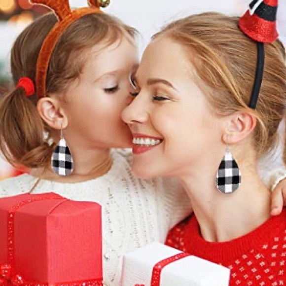 Earrings, Teardrop Plaid / Checkered Faux Leather - Picture 4 of 4